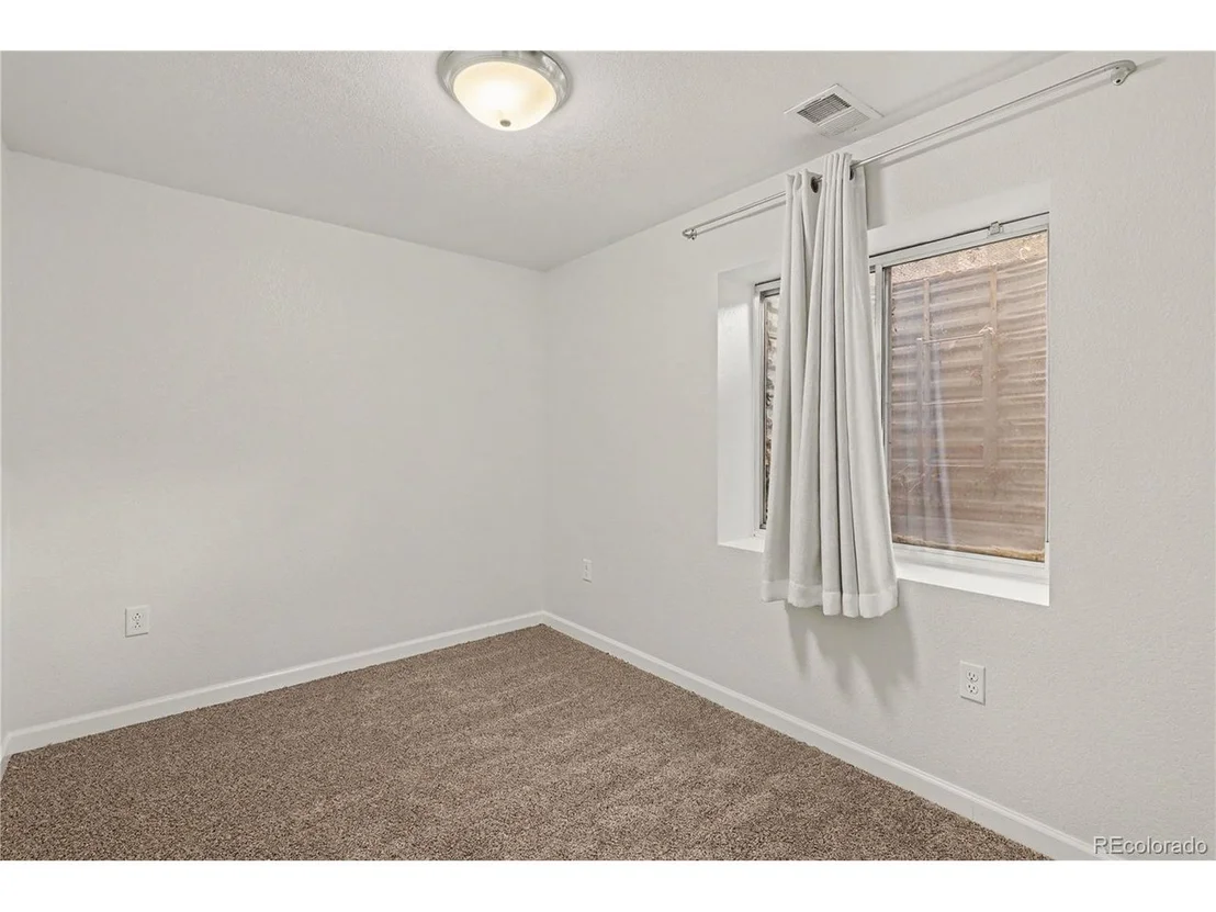 Photo of 1028 Delta Dr