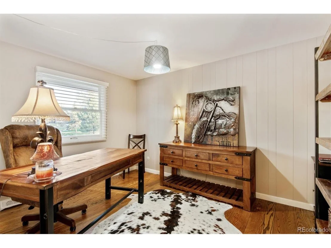 Photo of 4520 W 101st Pl
