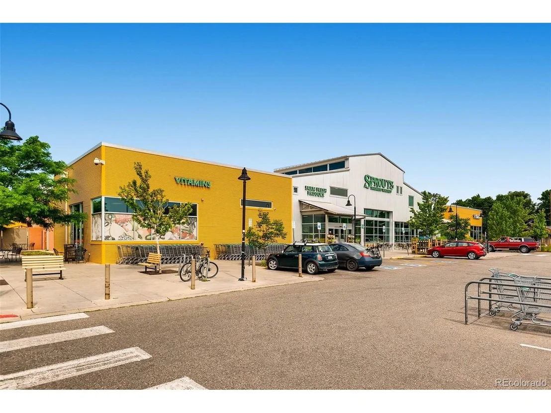Photo of 3883 Lowell Blvd