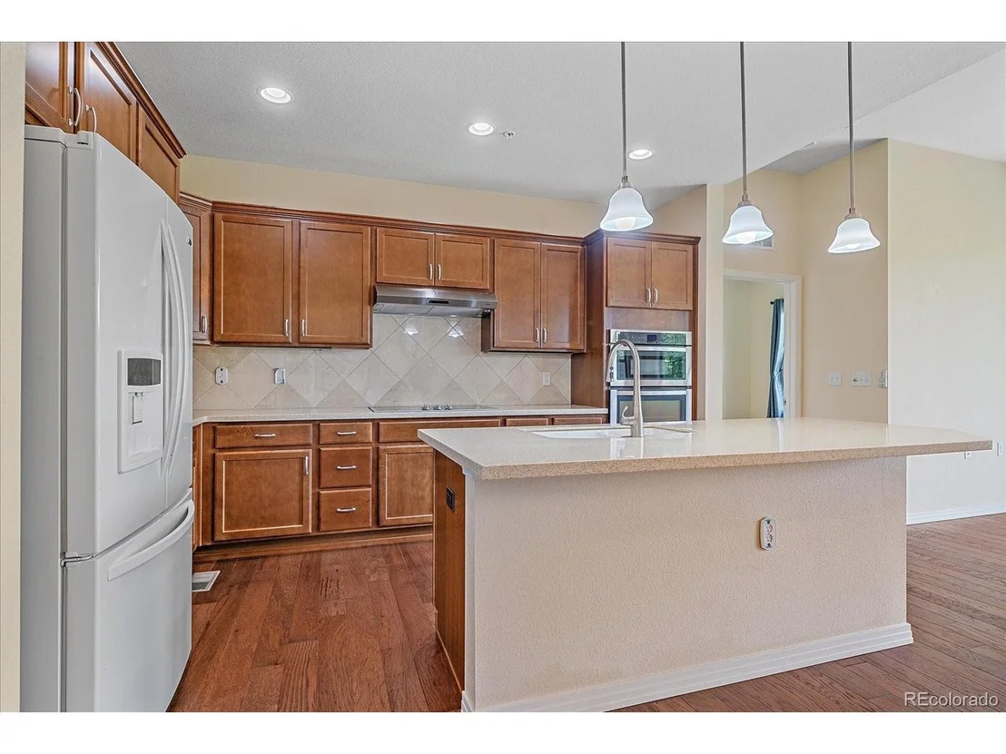 Photo of 1130 Summit View Dr