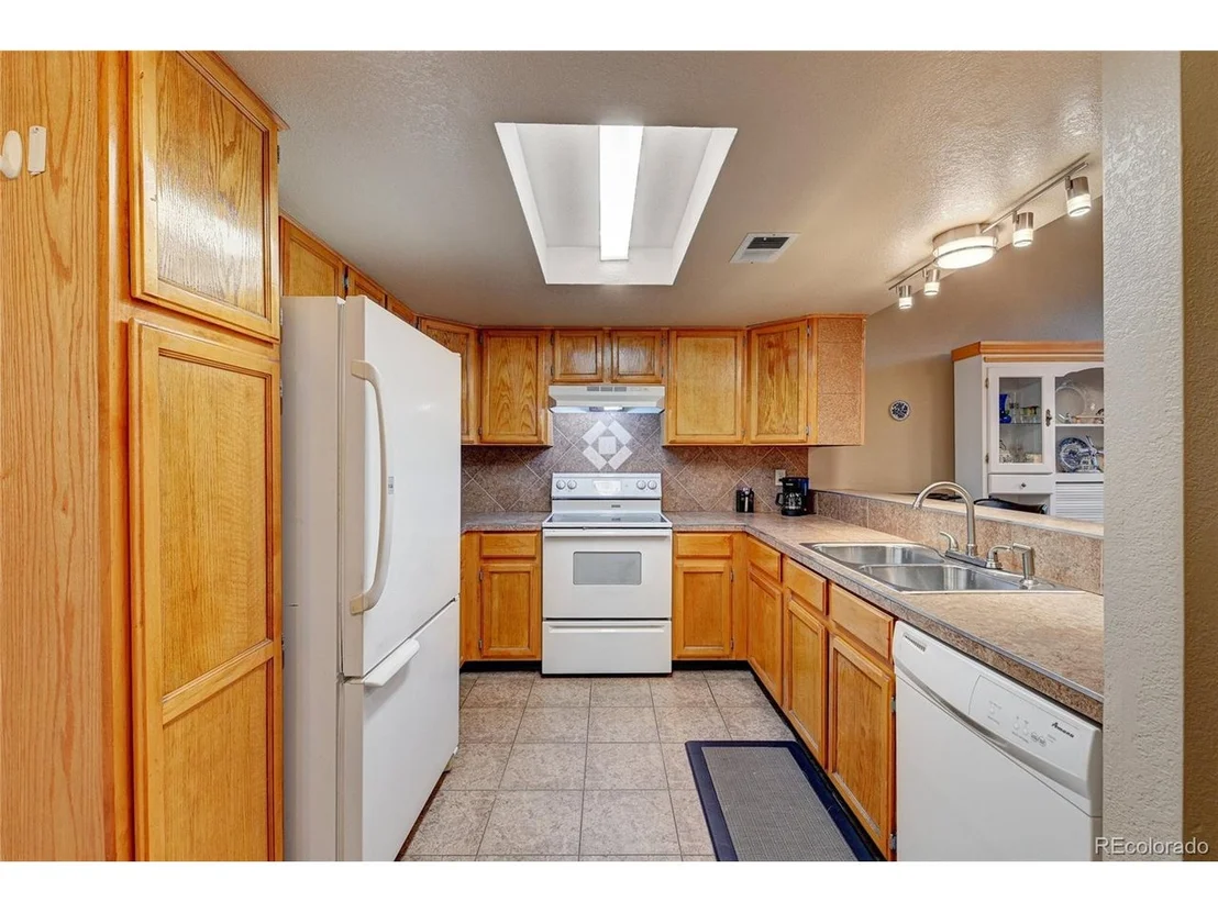 Photo of Unit E at 8774 Allison Dr