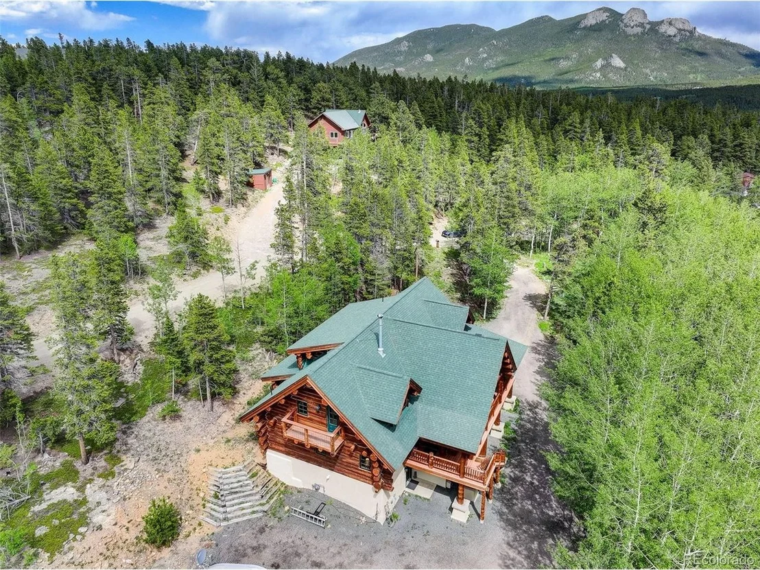 Photo of 261 Pine Dr
