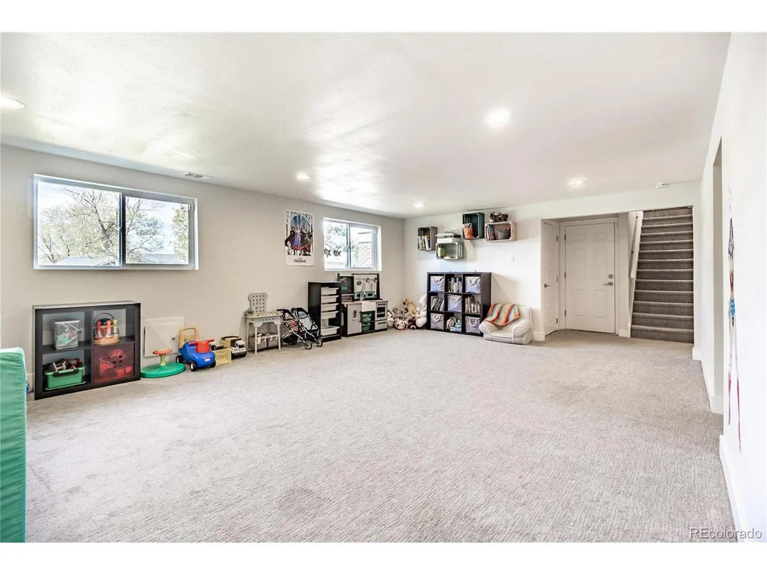 Photo of 4052 S Uinta St