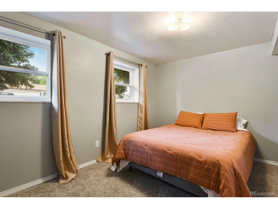 Photo of 10385 W Lambuth Pl