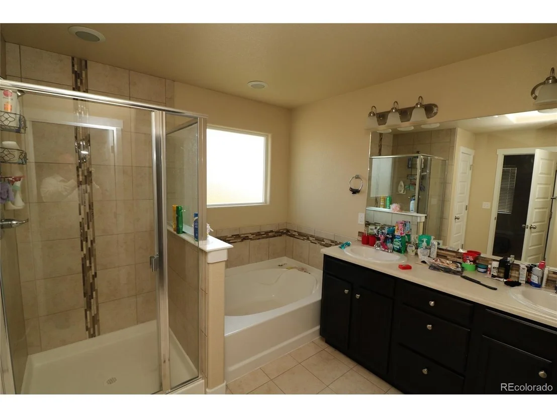 Photo of 930 Antrim Loop