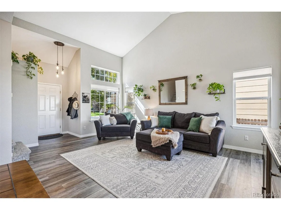 Photo of 10533 Taylor Ave
