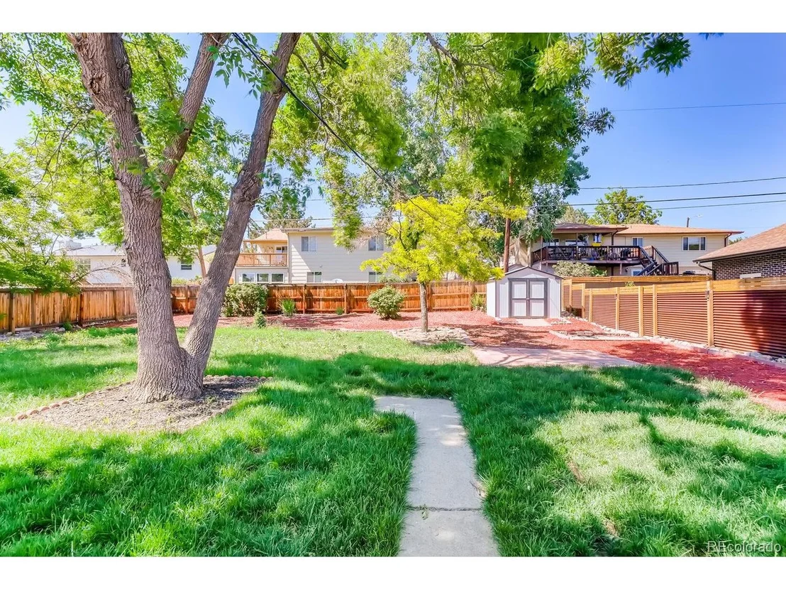 Photo of 8621 W 64th Pl