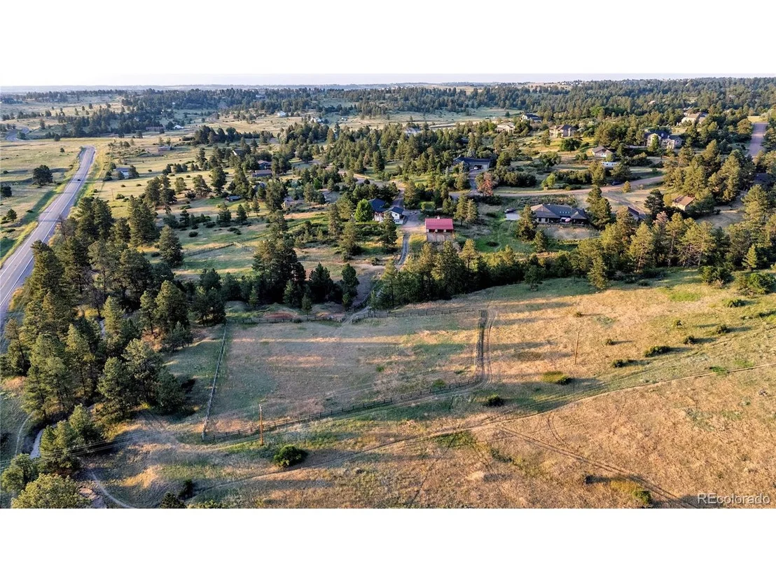 Photo of 6685 Chalet Cir