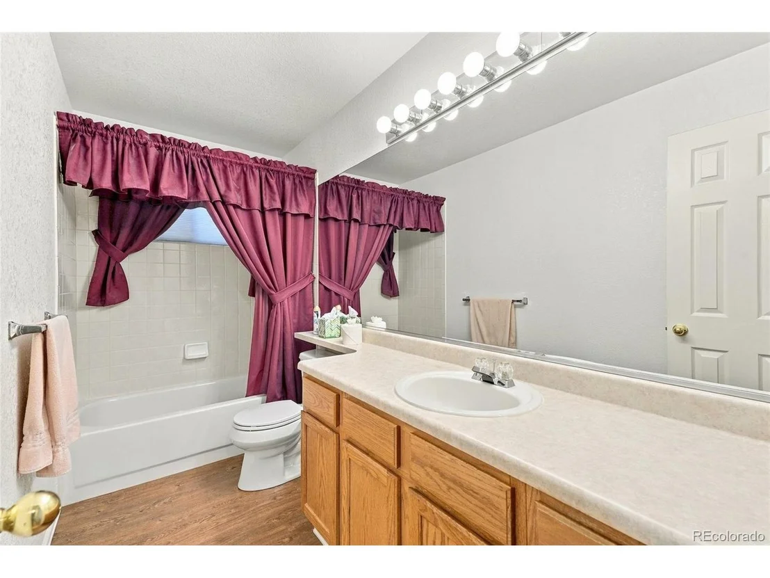 Photo of 10989 Gray Cir