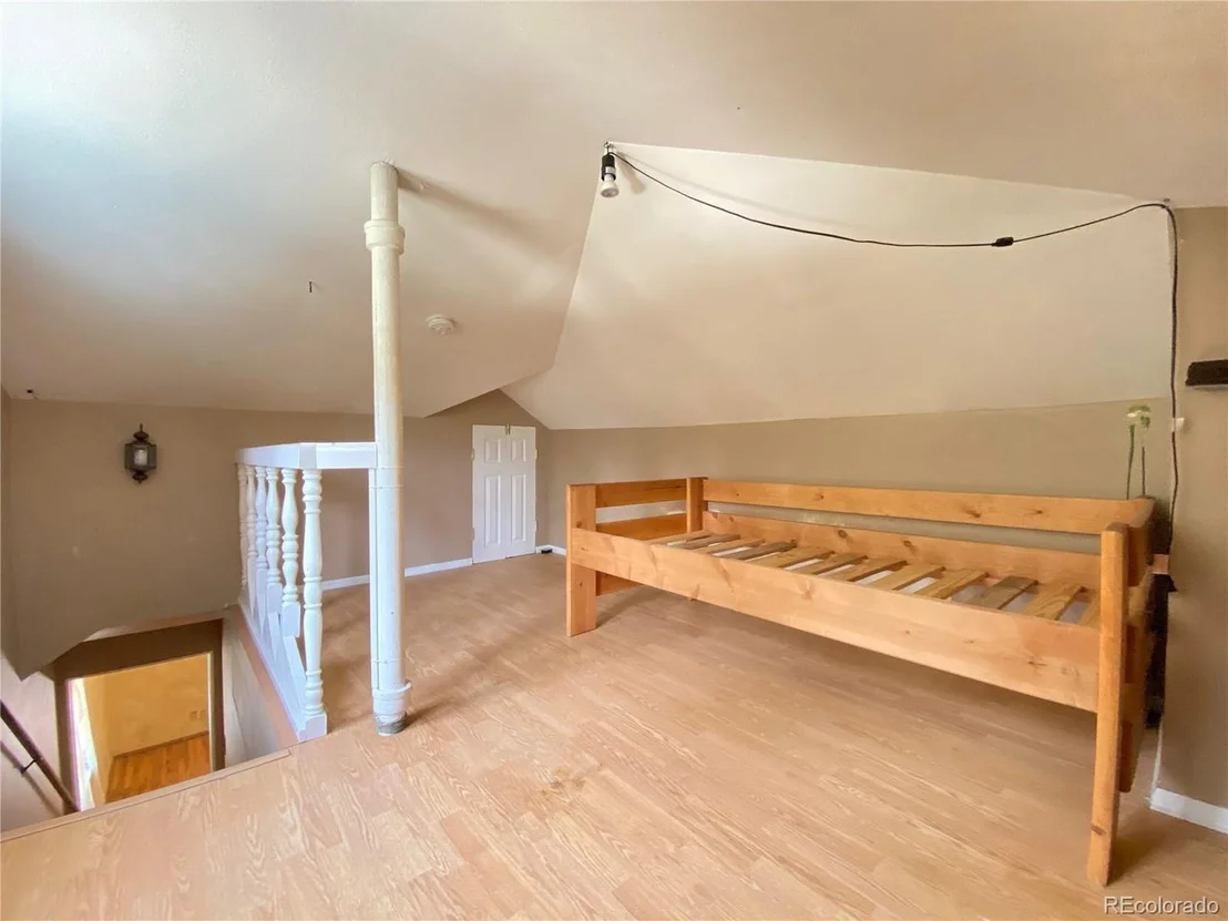 Photo of 1222 Valley View Dr
