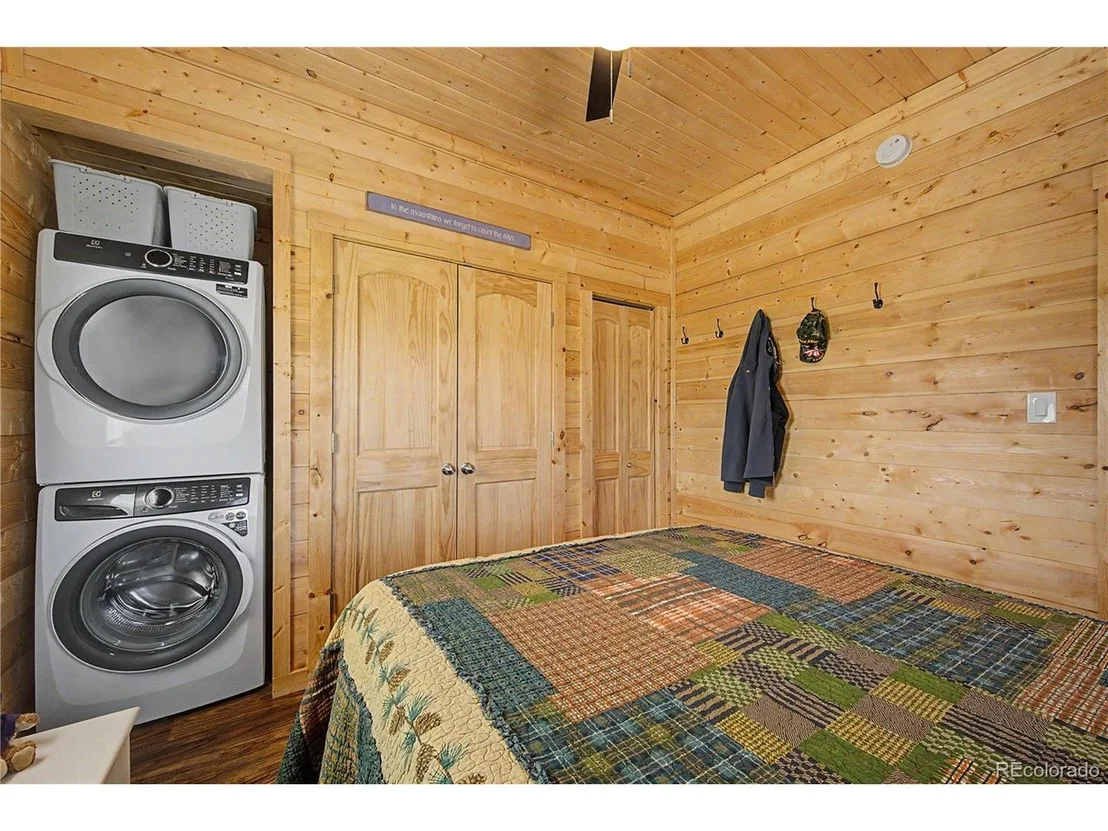Photo of 612 15th Trl