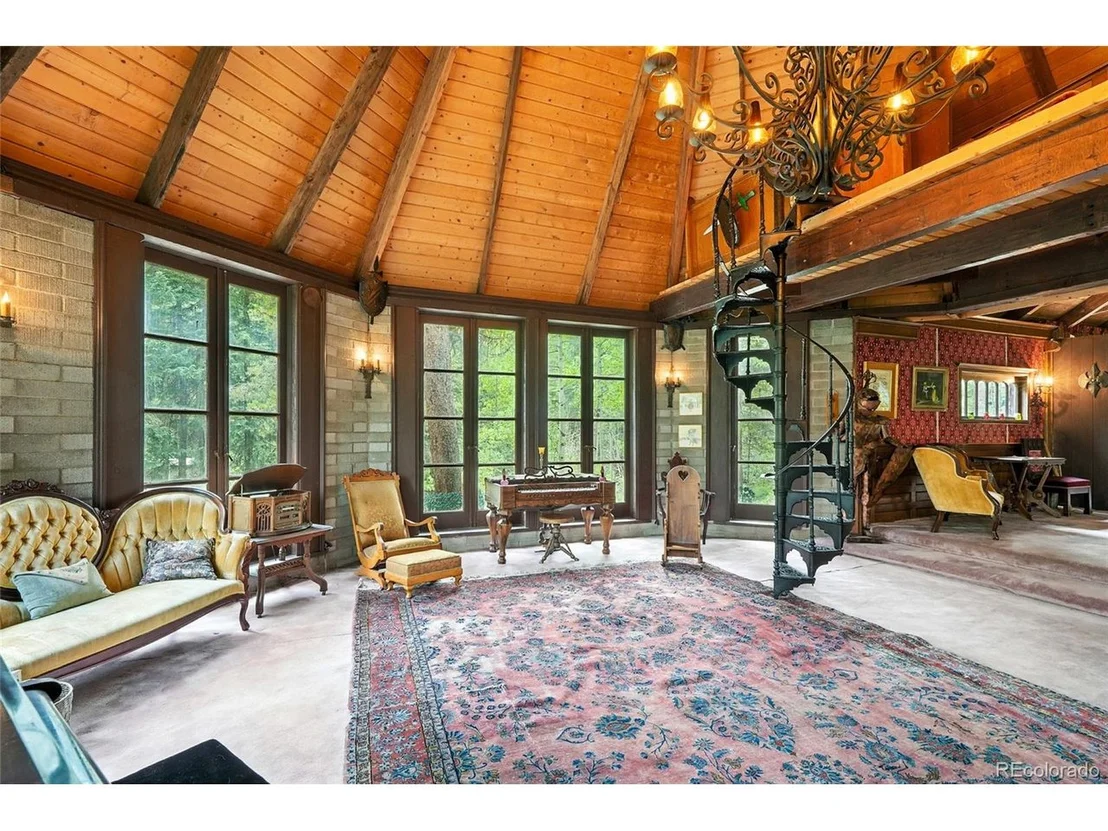 Photo of 1493 Silver Valley Rd