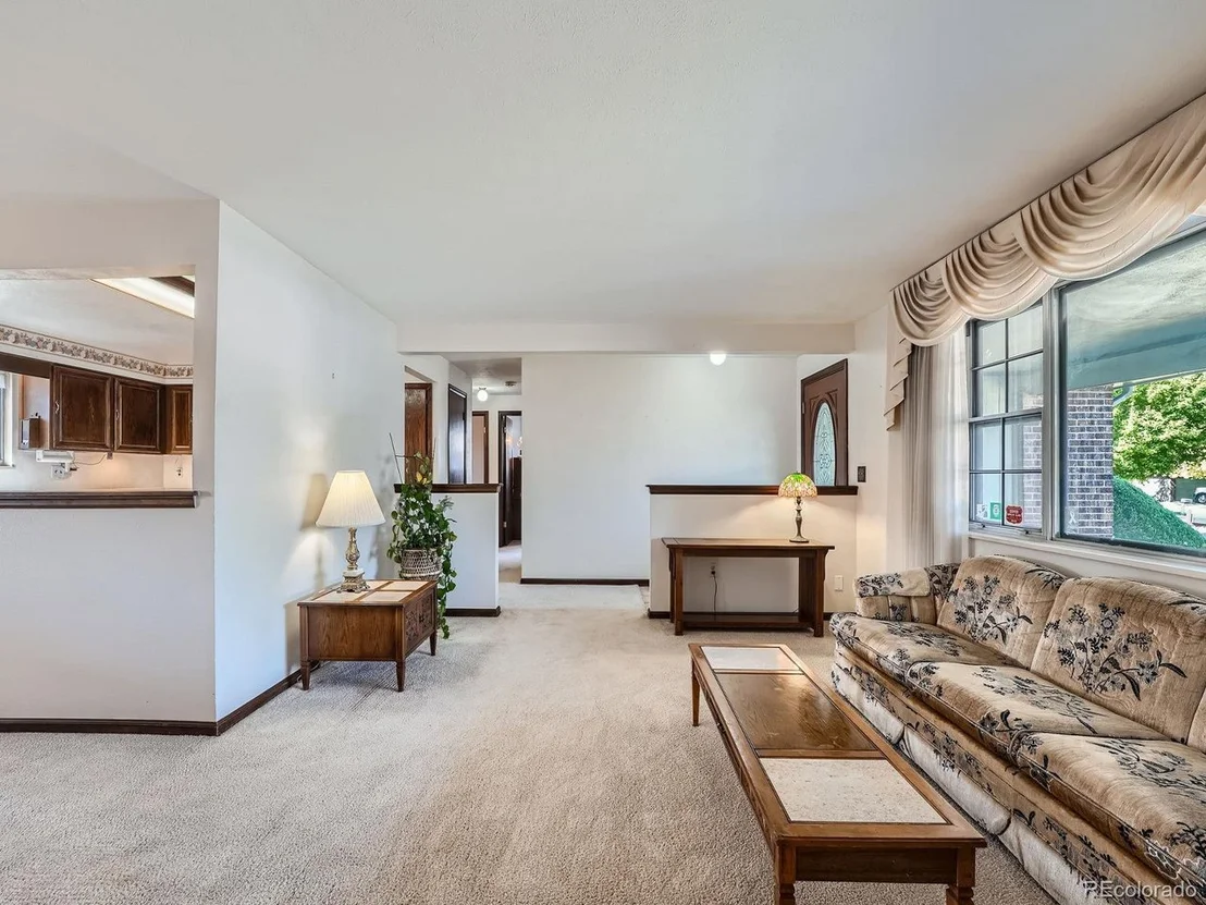 Photo of 603 Ouray Way
