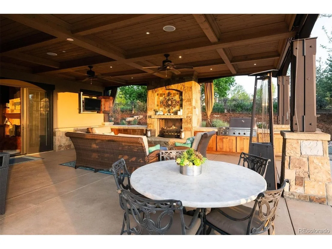 Photo of 8932 Mountain View Ln