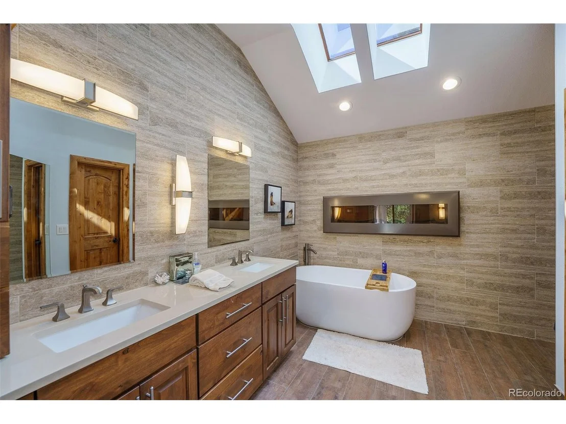 Photo of 2977 Keystone Dr