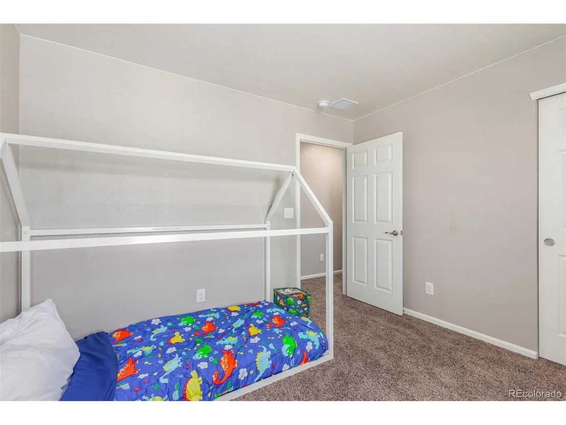 Photo of 5339 Cedar St