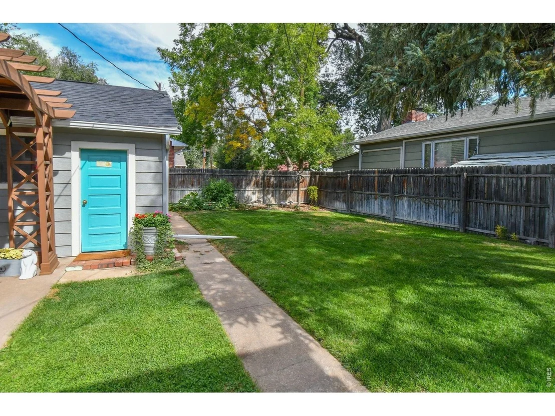 Photo of 230 Elm St