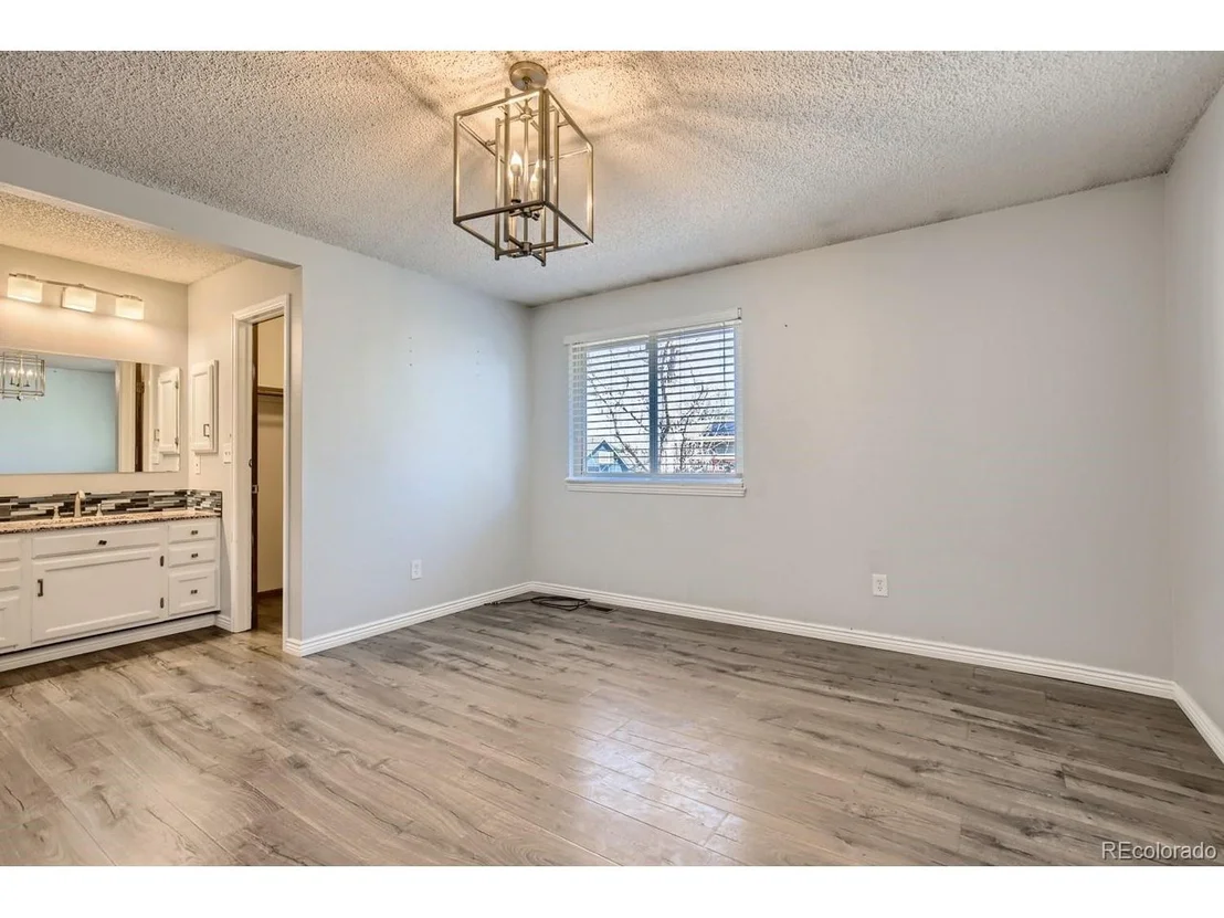 Photo of 4413 E 107th Cir