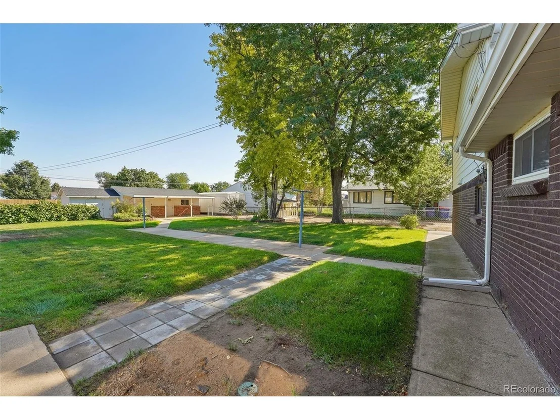 Photo of 101 2nd St