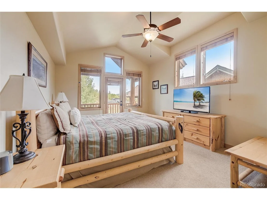 Photo of 406 Kestrel Ln