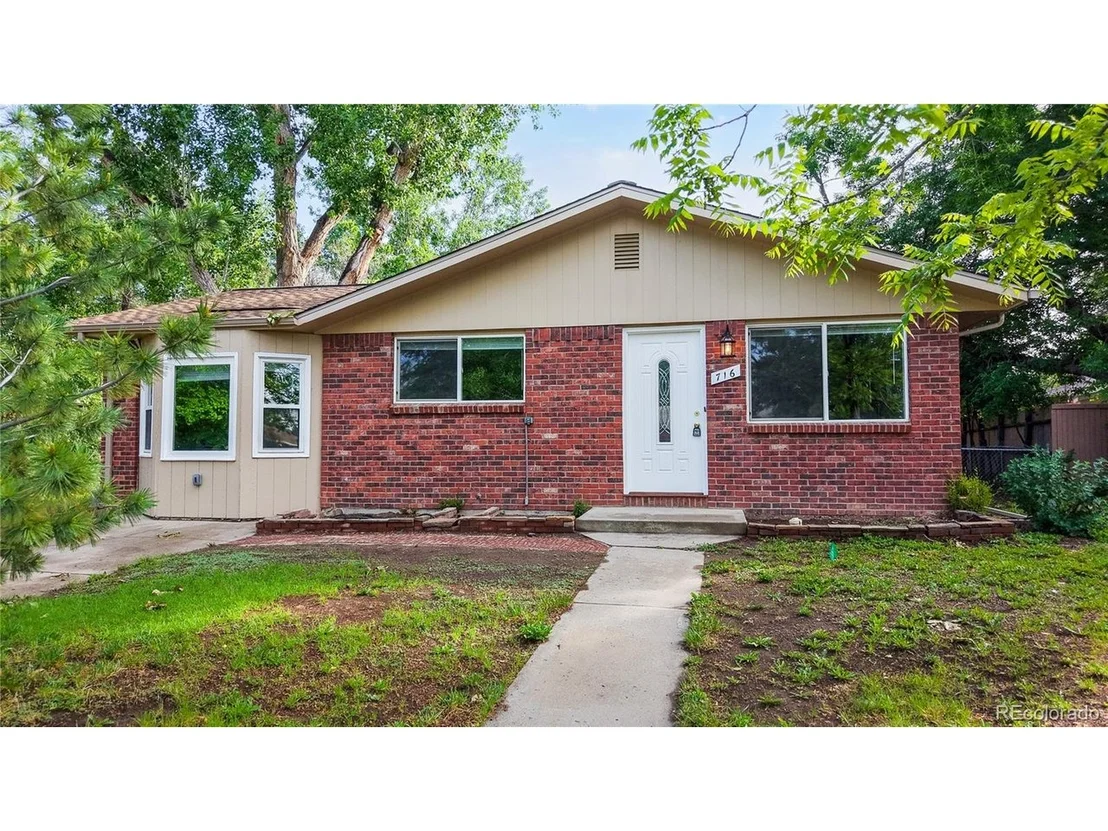 Photo of 716 Goss Dr