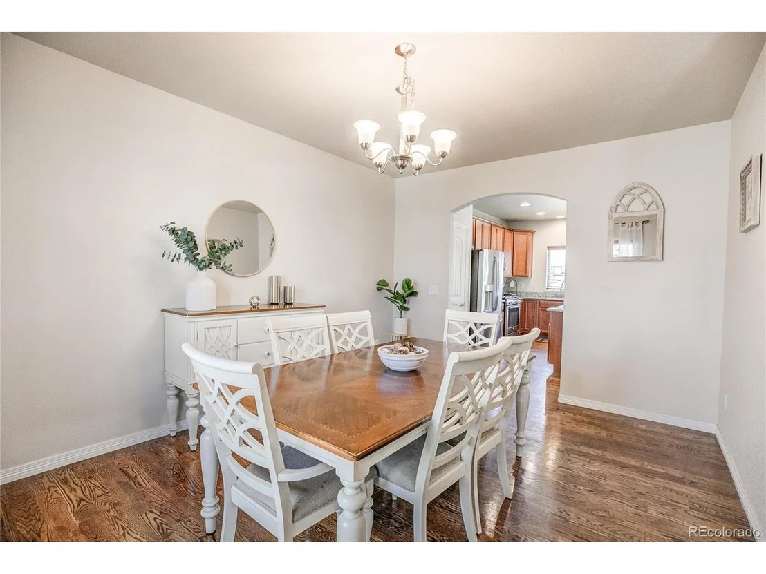 Photo of 669 N 16th Way
