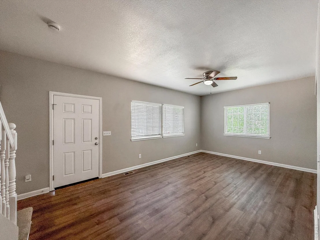 Photo of 918 Cliffrose Way