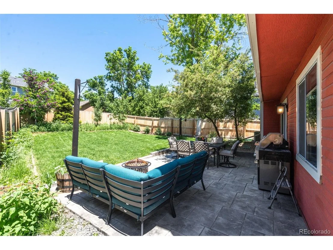Photo of 305 Mulberry Cir