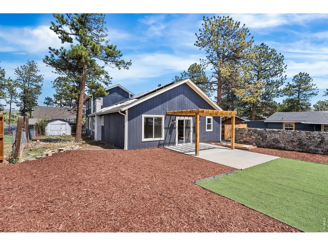 Photo of 30463 Hilltop Dr