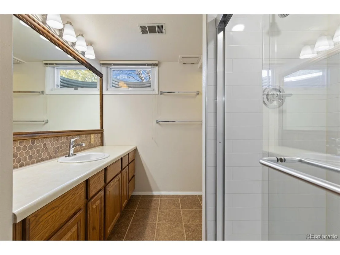 Photo of 2318 Sunset Ln