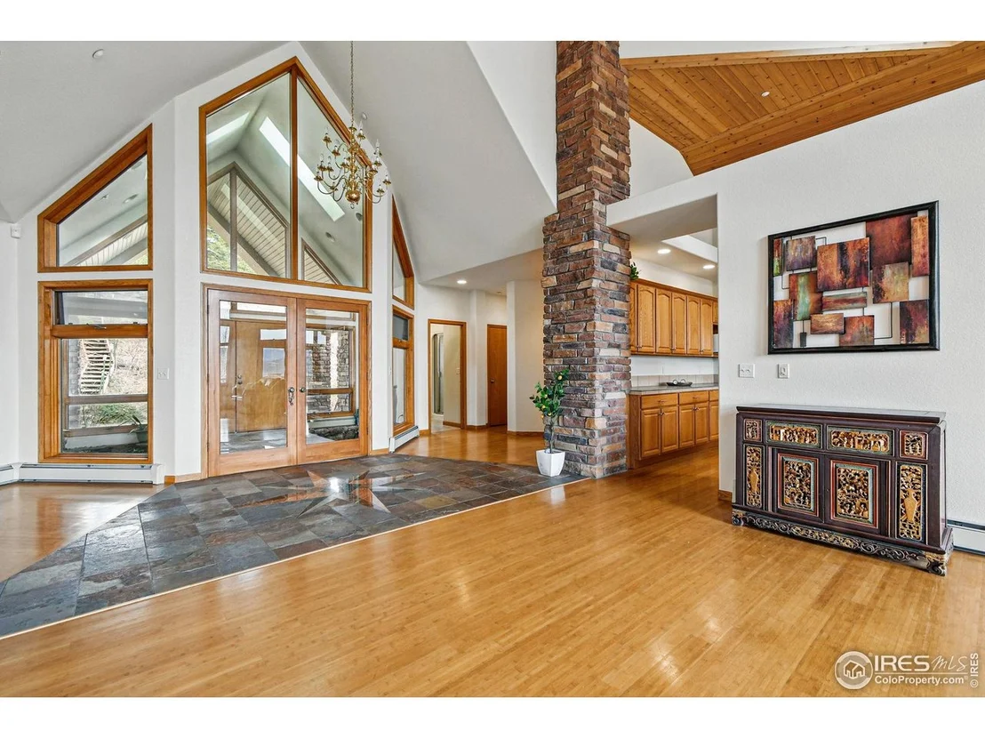 Photo of 8566 Flagstaff Rd