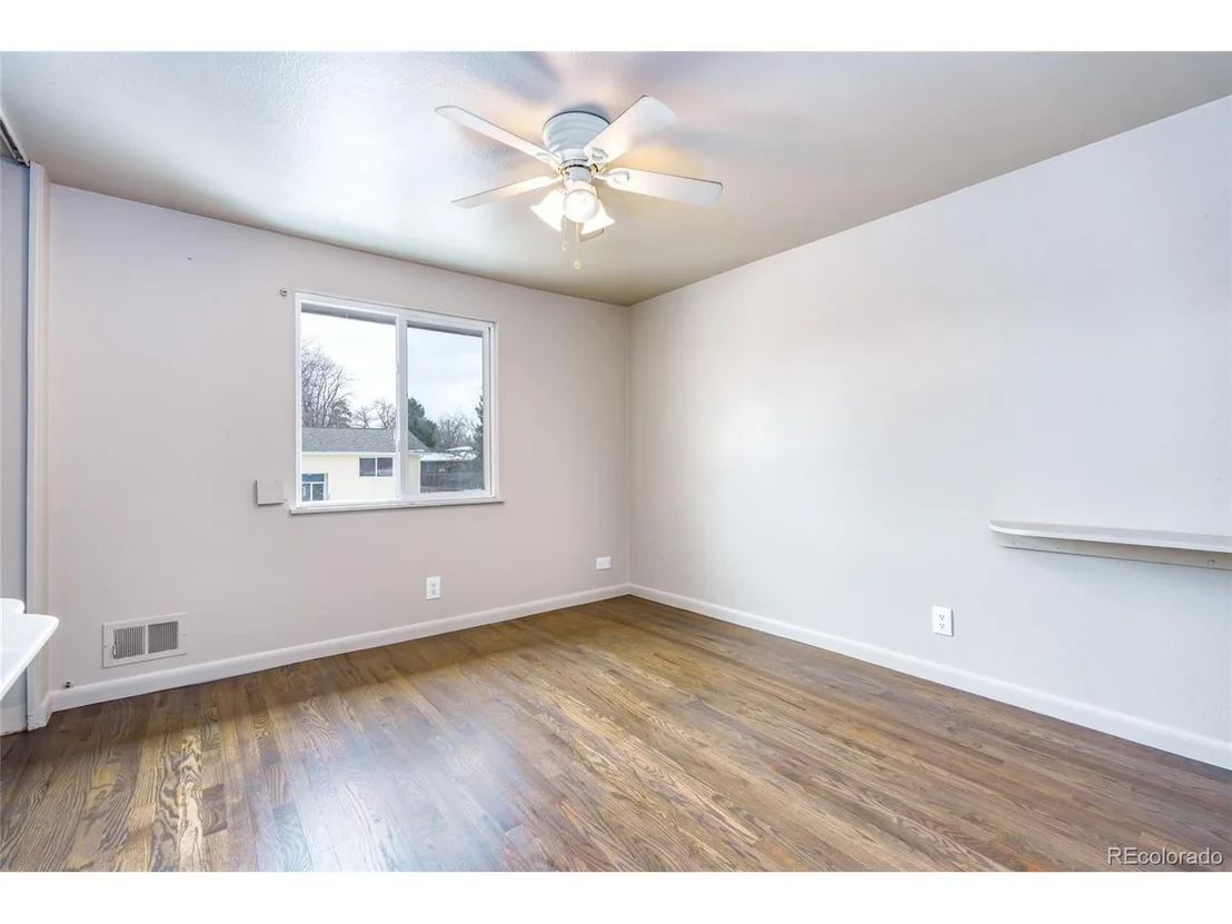 Photo of 4865 Scranton Ct