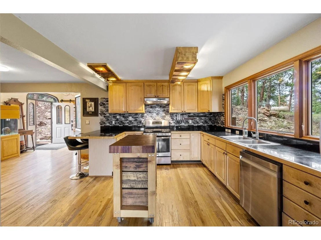 Photo of 16 Auk Ln