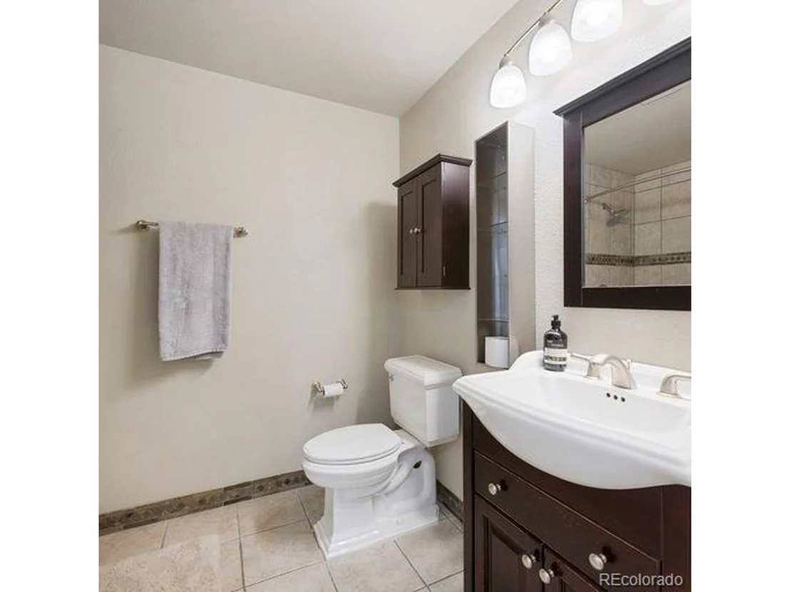 Photo of 2181 Maples Pl