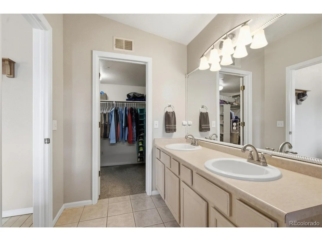 Photo of Unit 5 at 6840 Xavier Cir