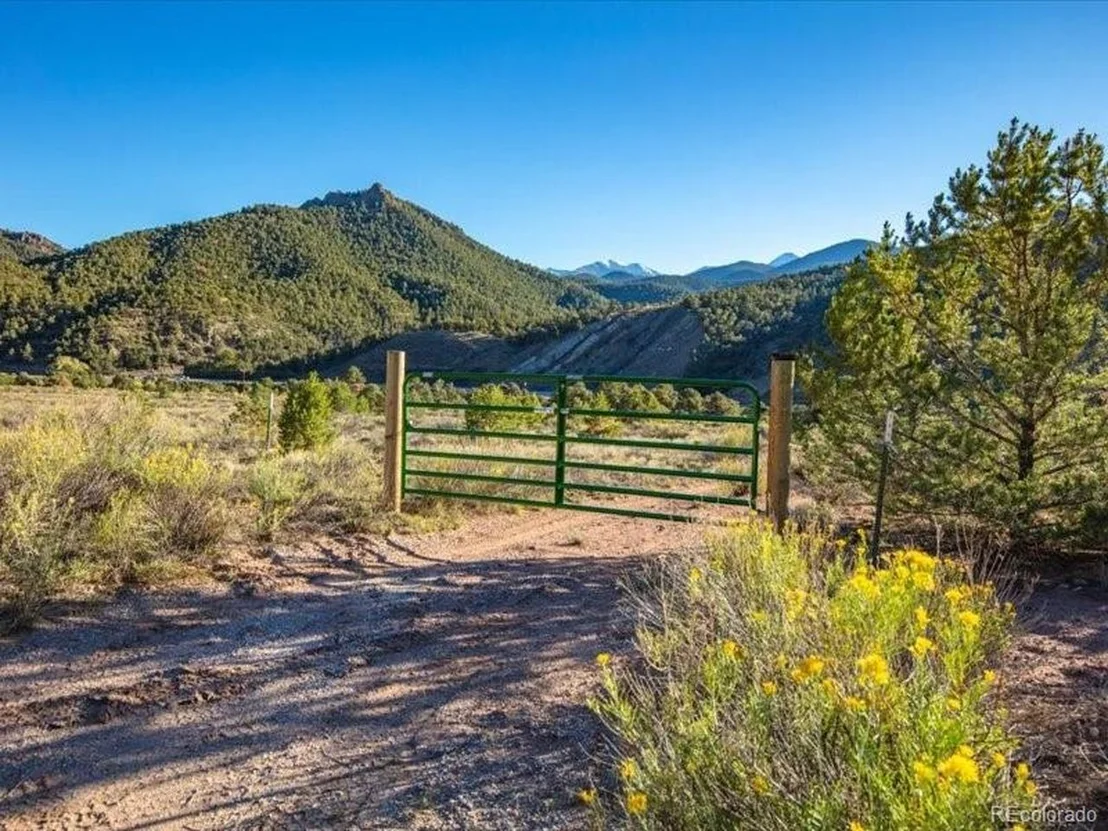 Photo of 1930 County Road 45