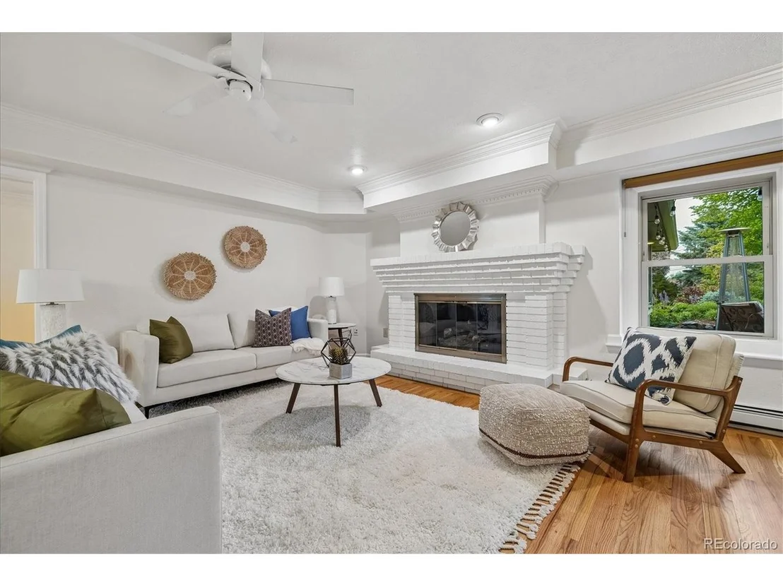 Photo of 4070 Field Dr