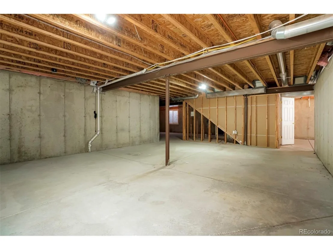 Photo of 1728 Dyer Loop
