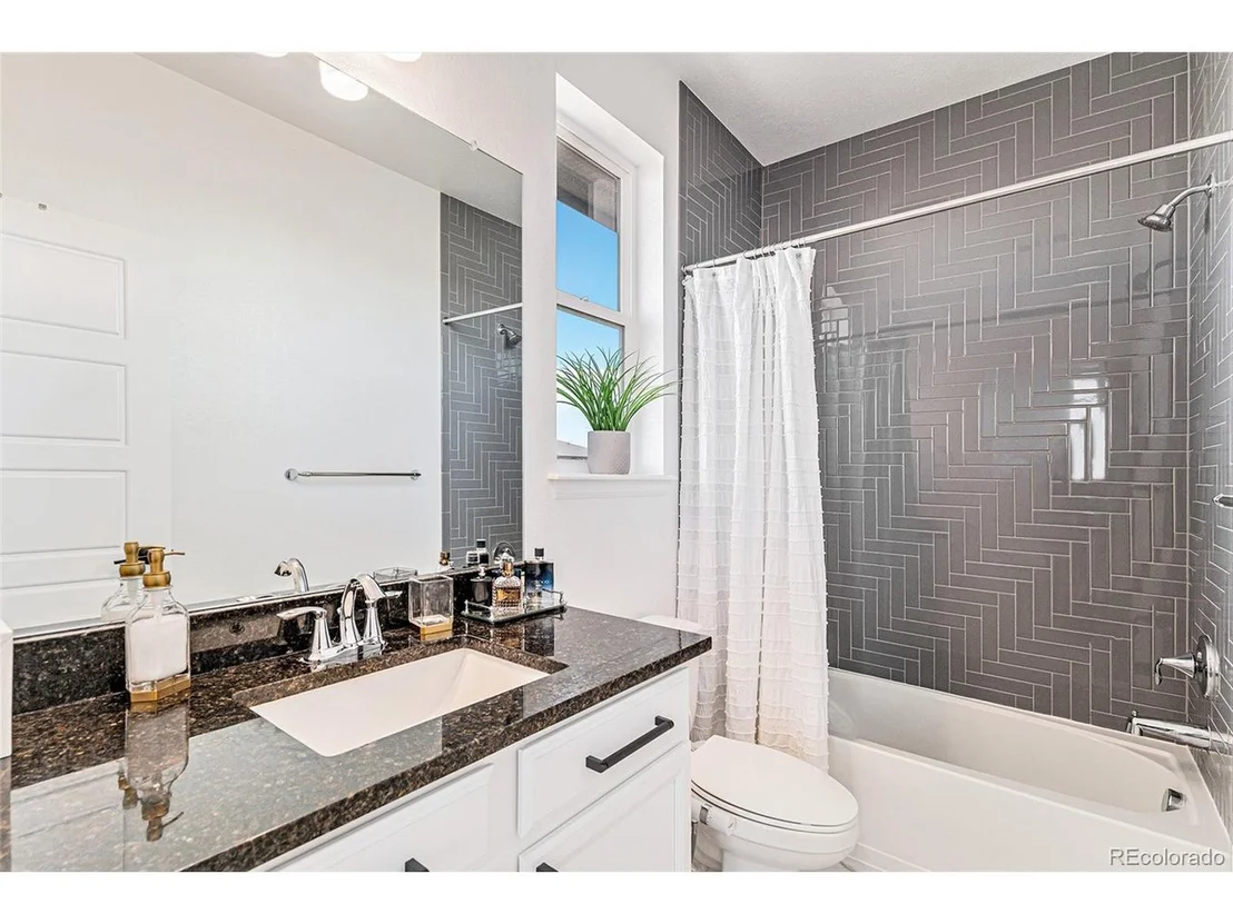 Photo of 89 Clara Pl