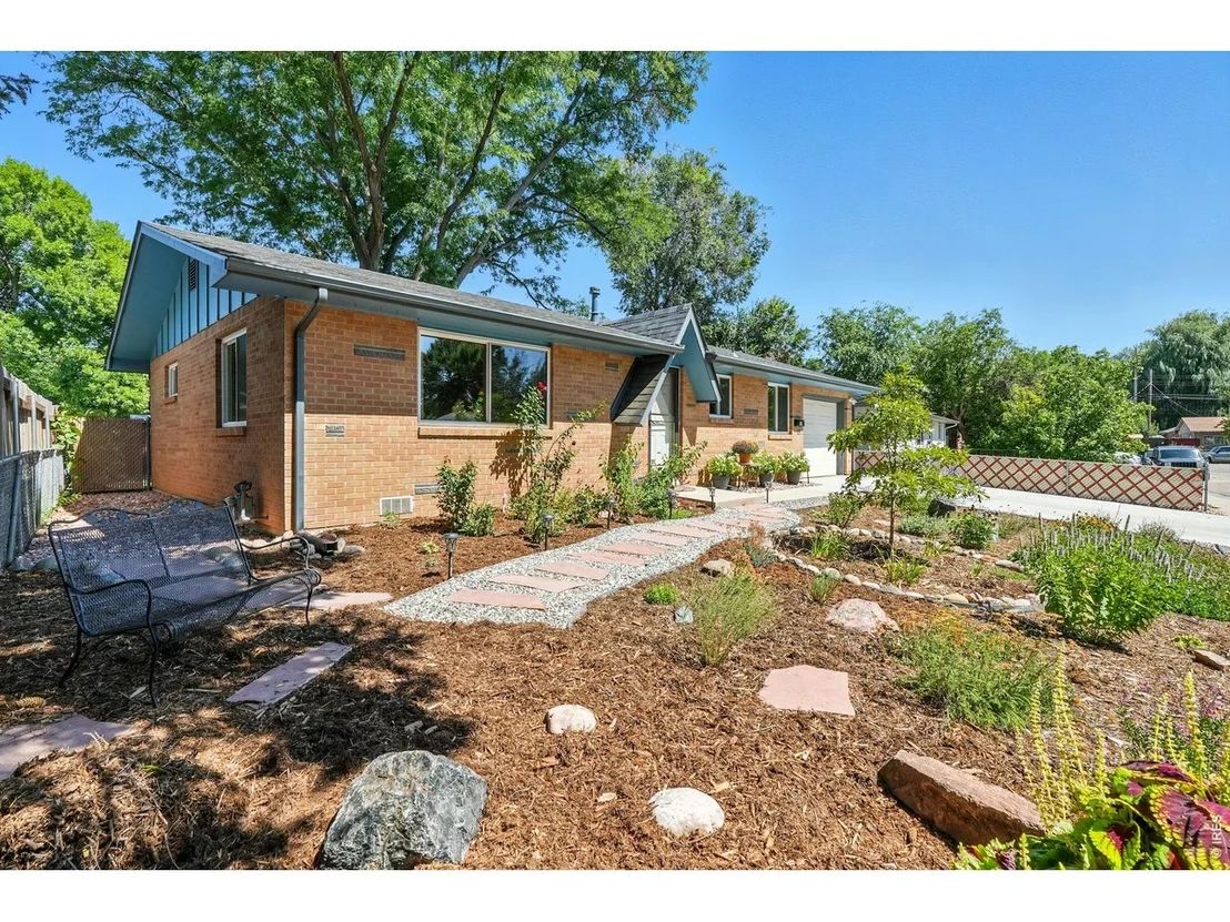 Photo of 16 Merideth Ln