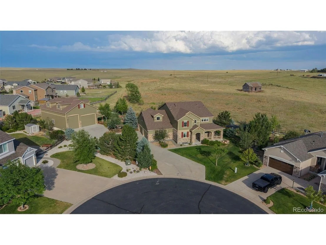 Photo of 5565 Southwind Cir