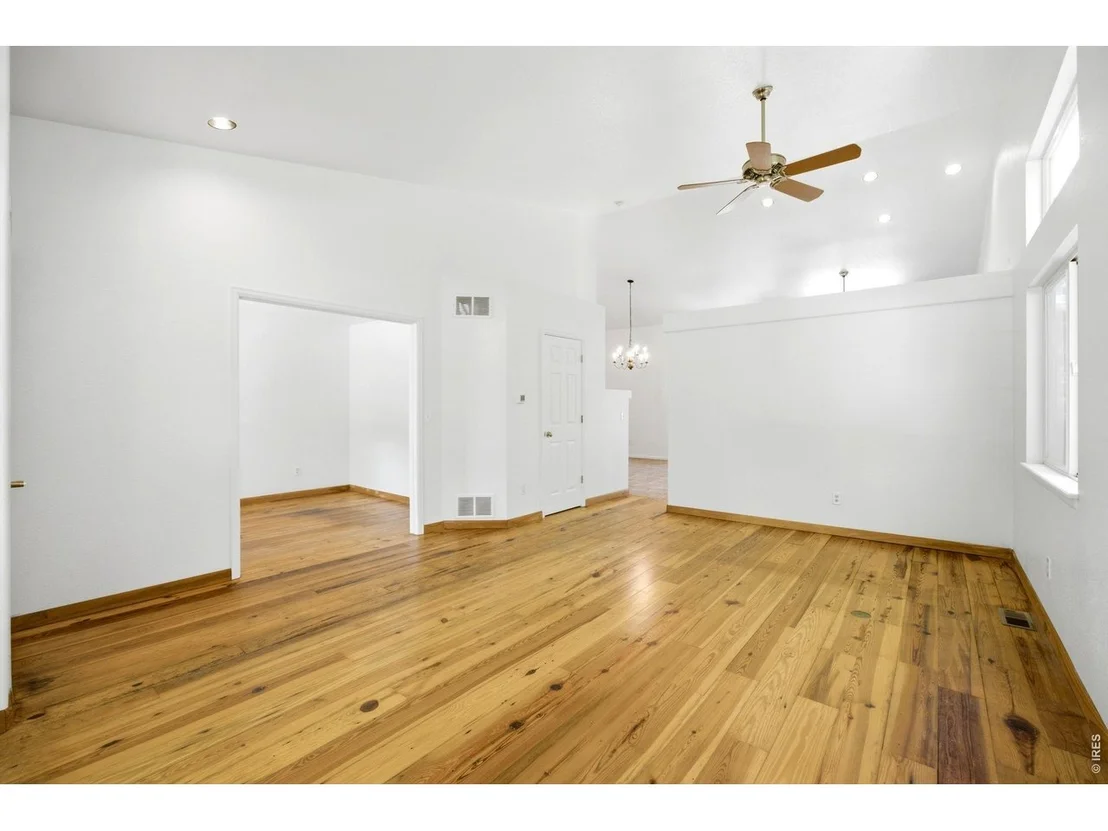 Photo of 726 Nelson Park Dr