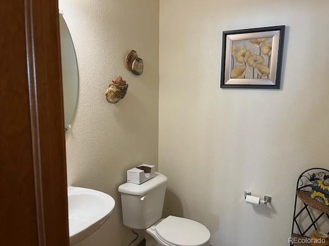 Photo of 587 Brookside Dr