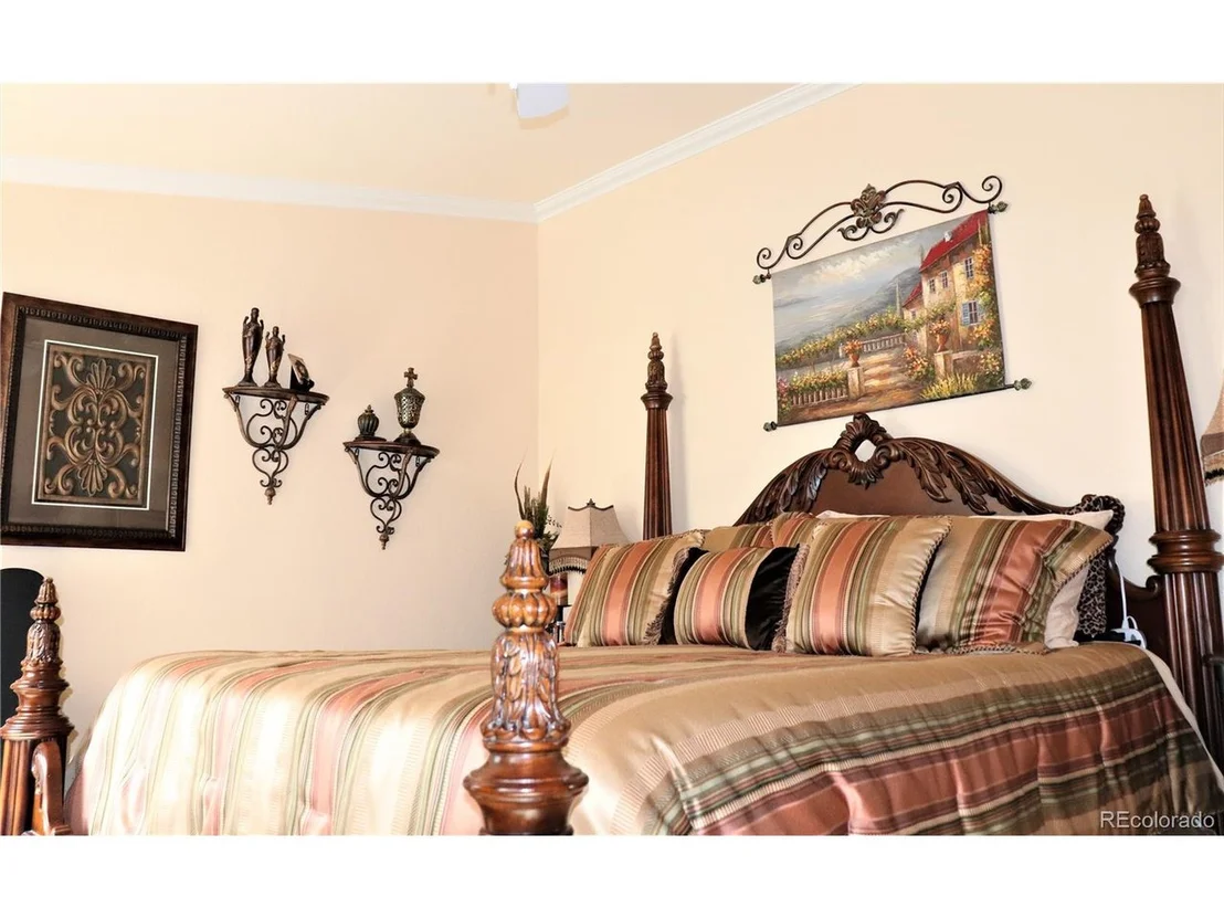 Photo of 1553 Bridle Path