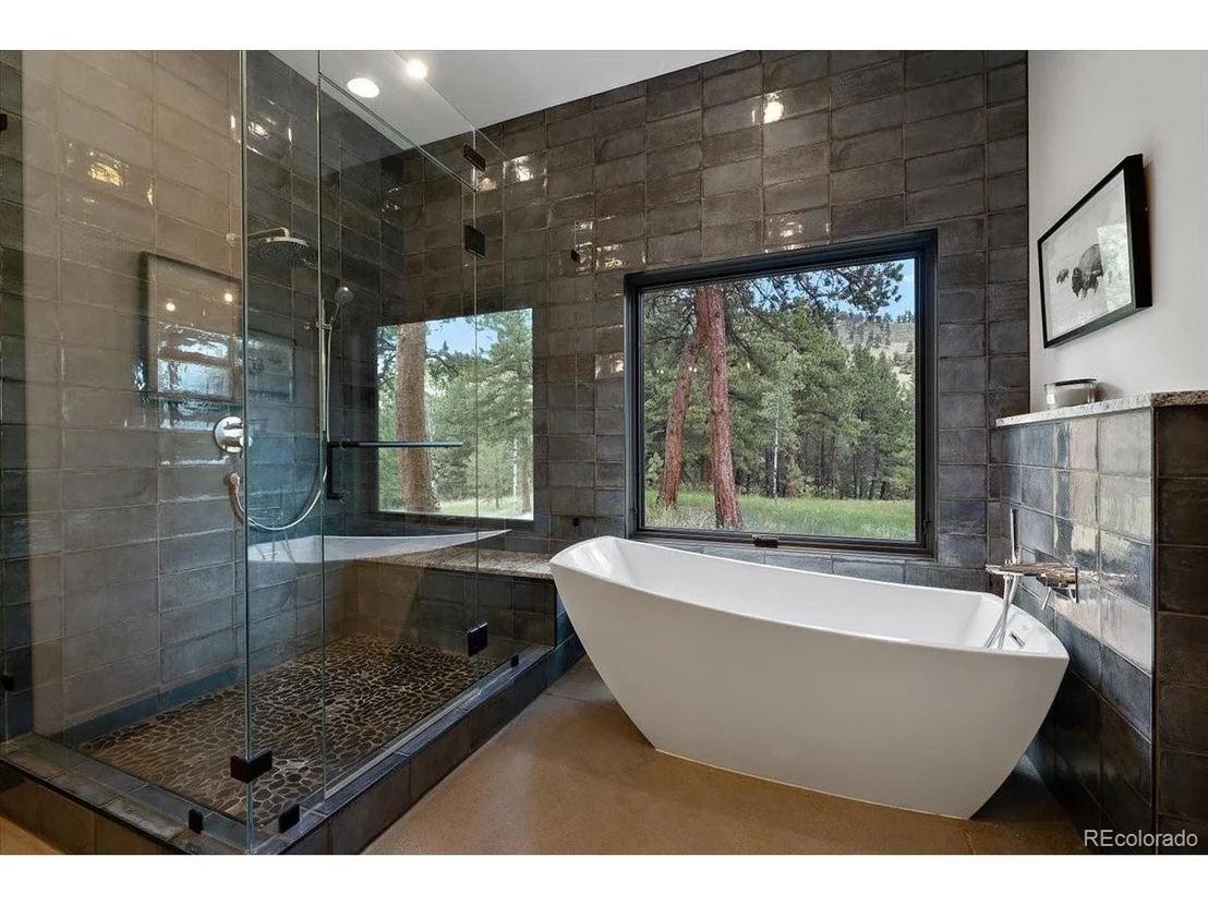 Photo of 32990 Stagecoach Blvd