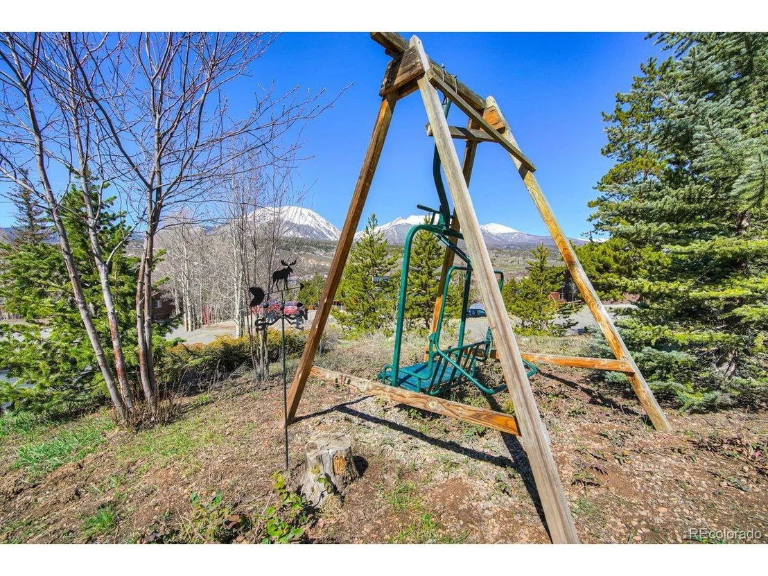 Photo of 379 Hummingbird Cir