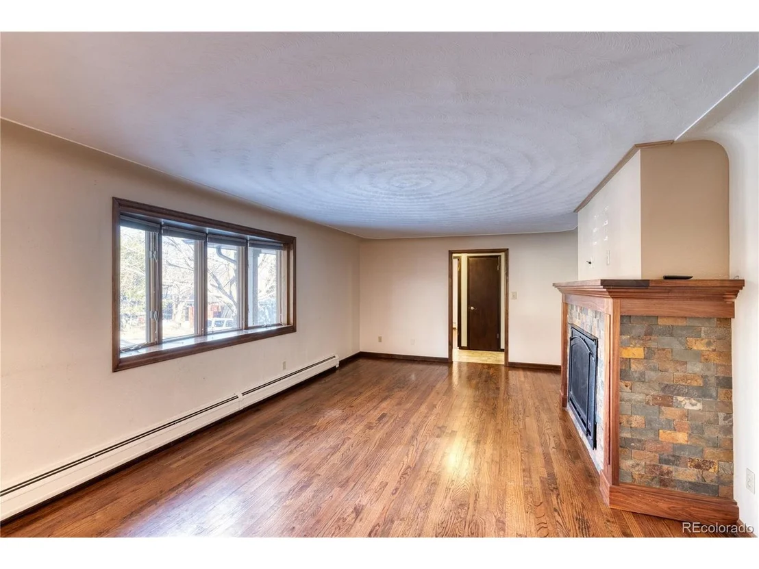 Photo of 2750 Heather Rd