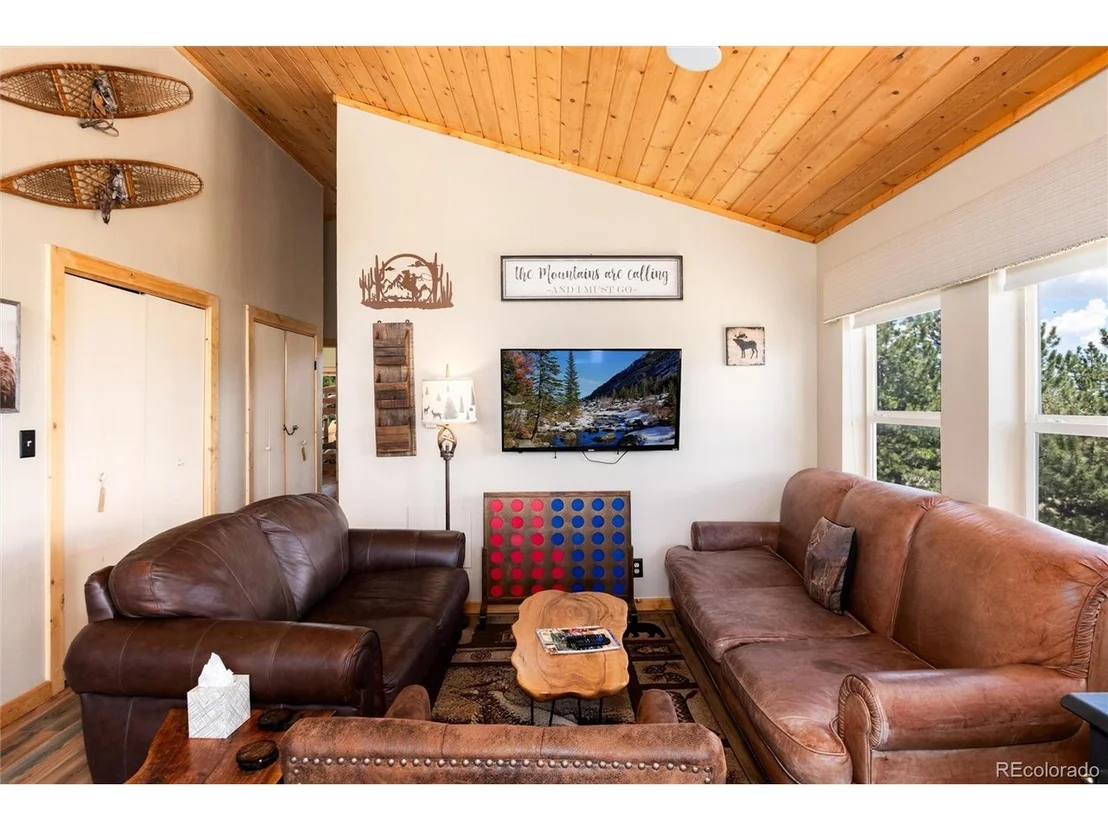 Photo of 1301 Sheep Ridge Rd