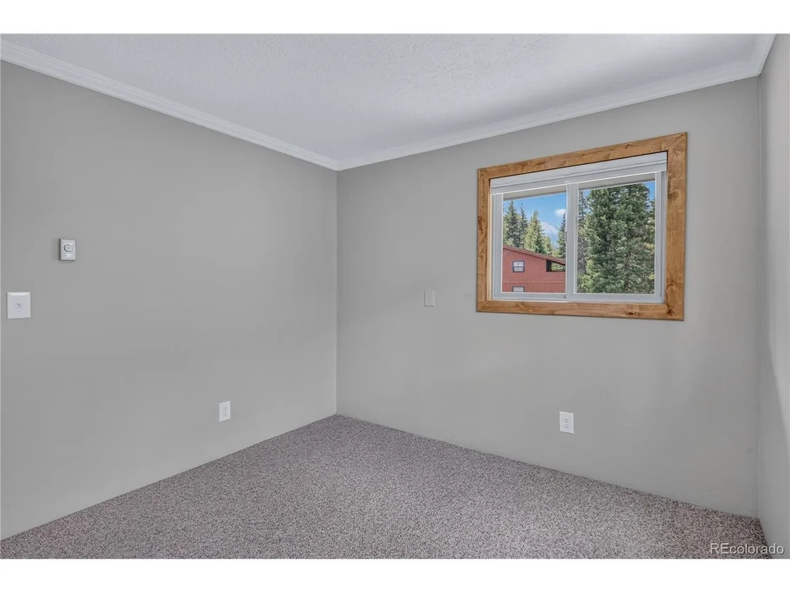 Photo of 214 Mountain View Trl