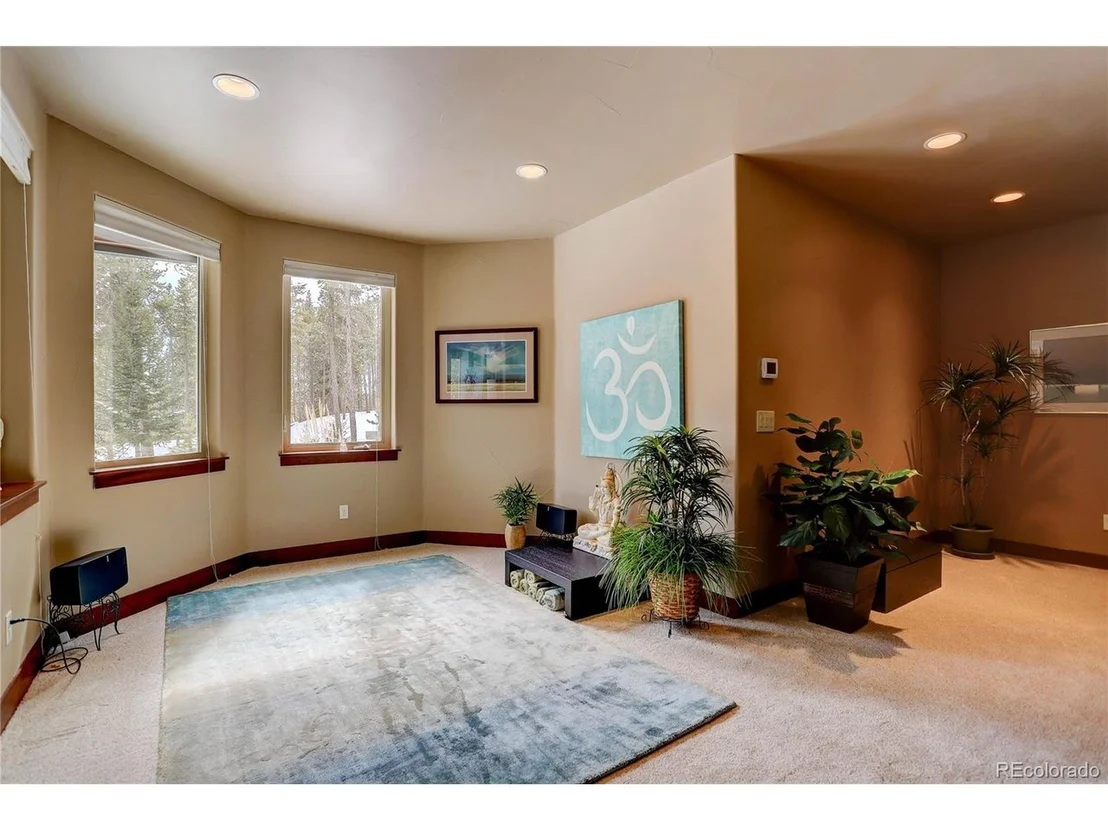Photo of 11391 Belle Meade Dr
